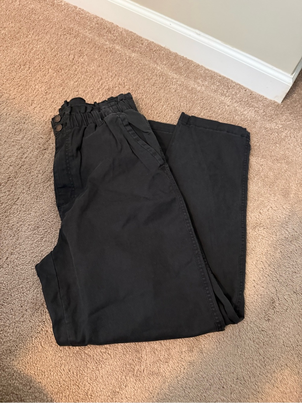 Women’s Black Elastic Waist Casual Pants